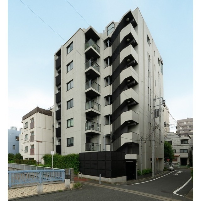 403号室 8