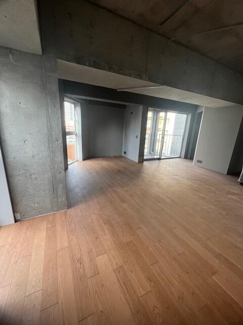 5F 3