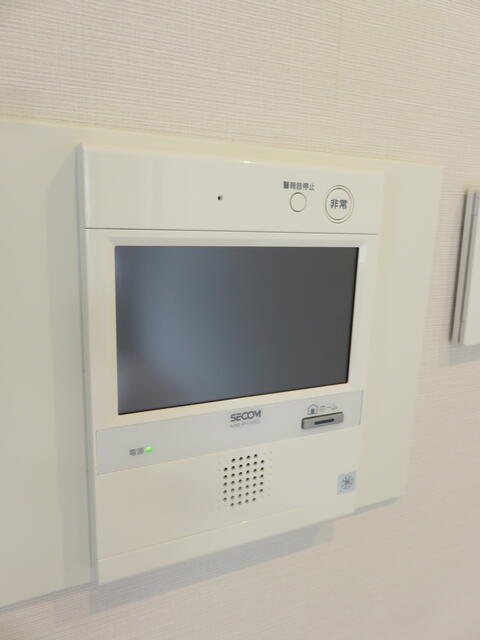 702号室 8