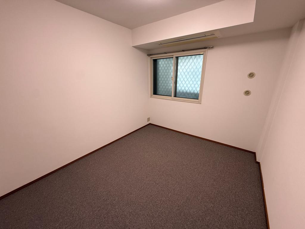 206号室 6