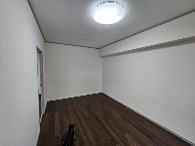 701号室 6