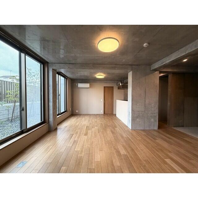 102号室 2