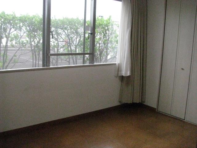 303号室 7