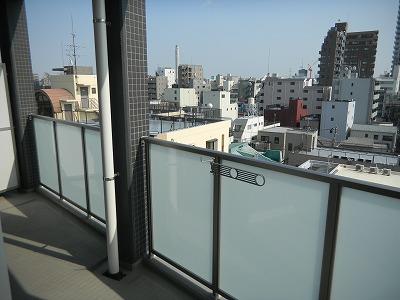 806号室 8