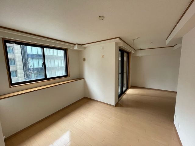 401号室 9
