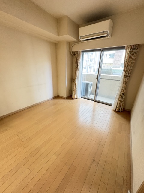 203号室 2
