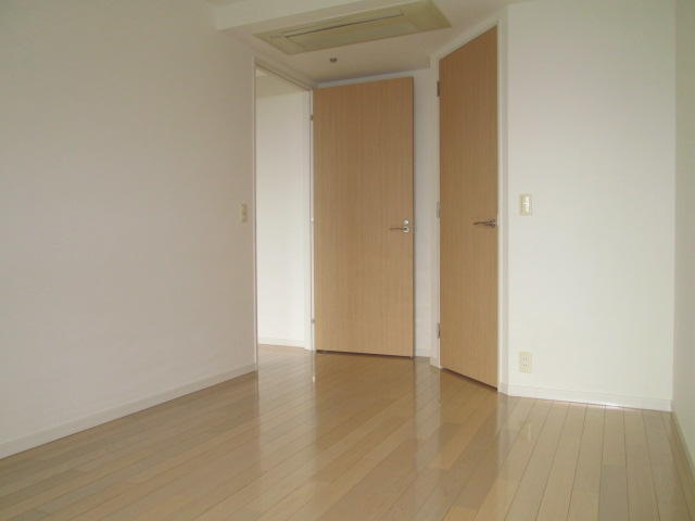 301号室 8