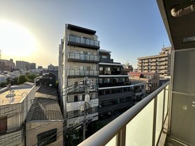 501号室 6