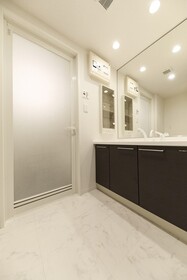 311号室 6
