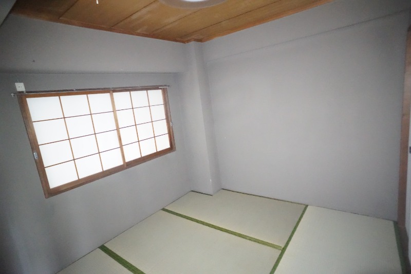 805号室 7