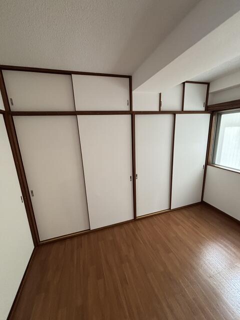 401号室 5