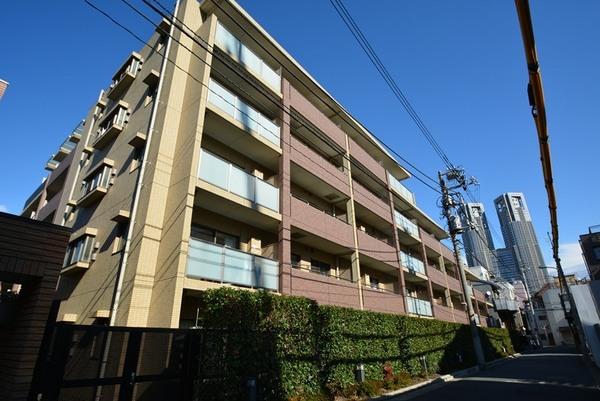 502号室 8