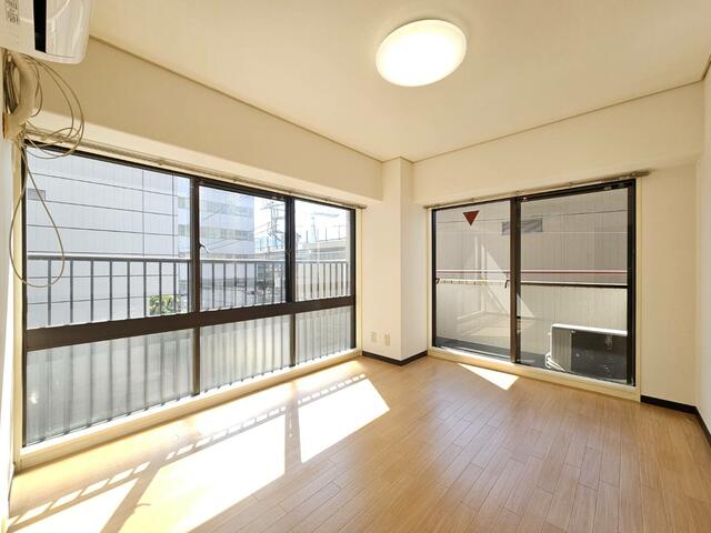 303号室 9