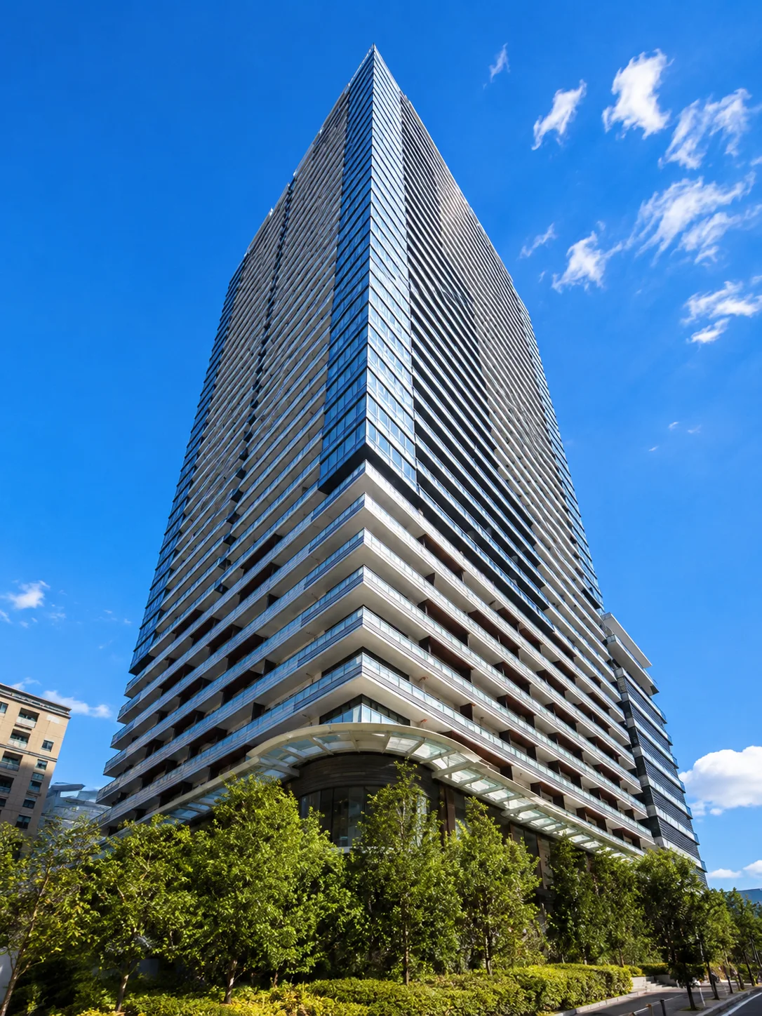 1008号室 13