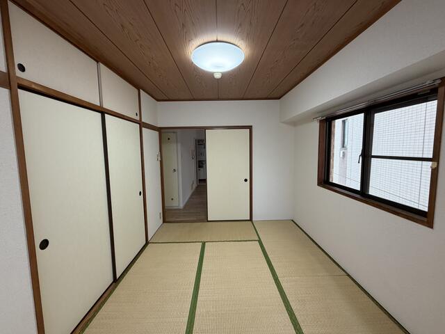 302号室 9