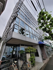 402号室 11
