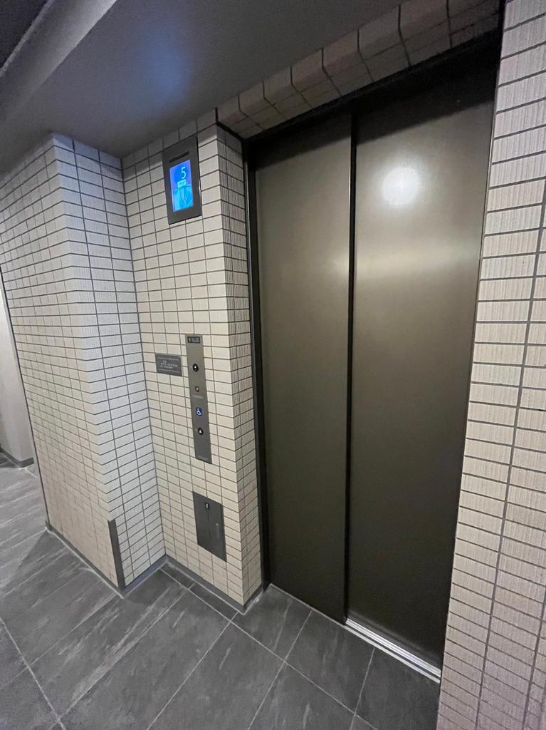 302号室 7