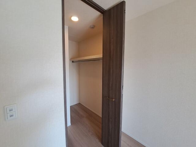 101号室 8