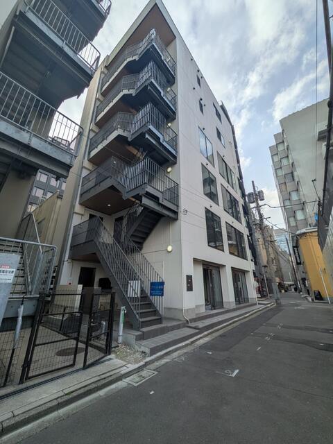 502号室 10