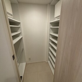 405号室 10