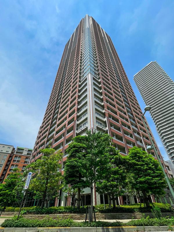 THE KOSUGI TOWER