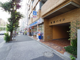 2F号室 5