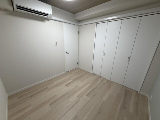 402号室 8
