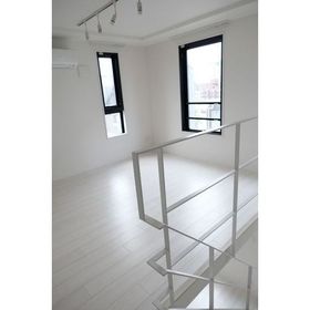 0405号室 4