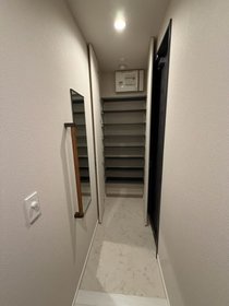 302号室 8