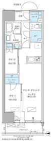 702号室