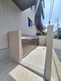 203号室 7
