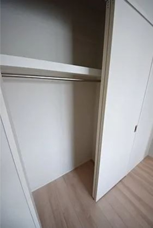 702号室 9