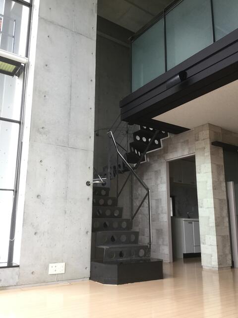 503号室 3