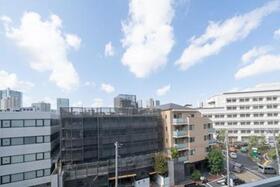 527号室 8