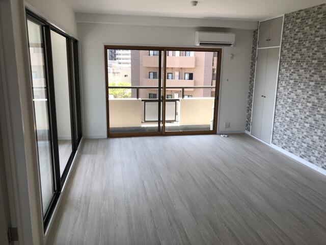 701号室 3