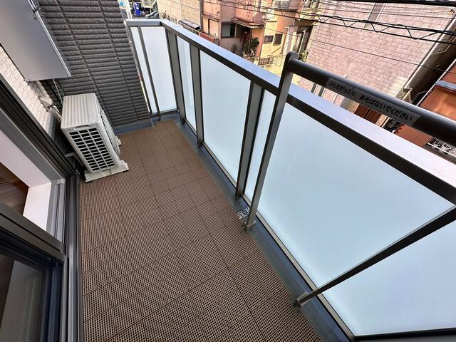 201号室 9