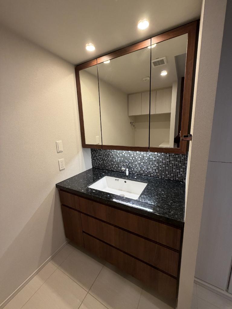 2219号室 8