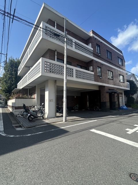 303号室 10