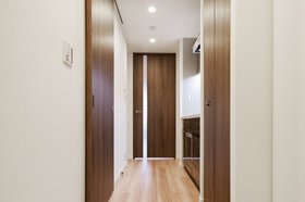 805号室 4