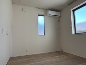 302号室 8