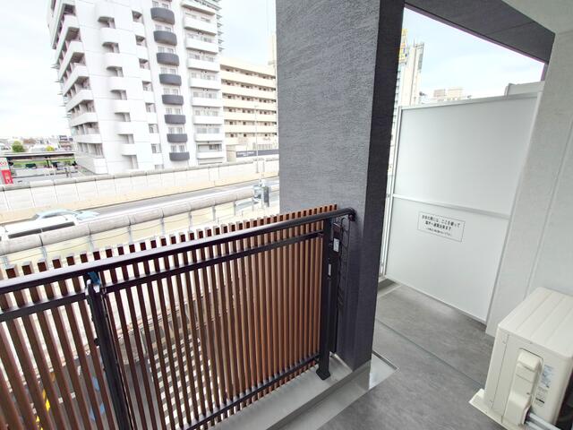 502号室 9