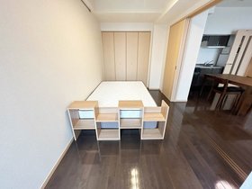 303号室 5