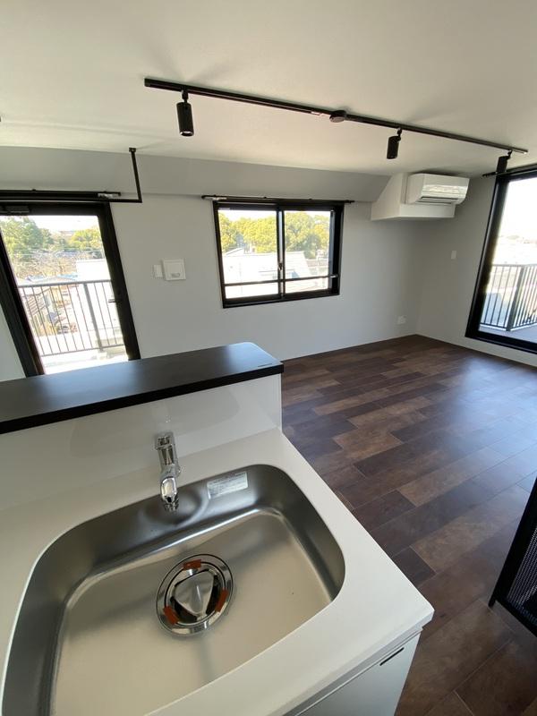 402号室 2