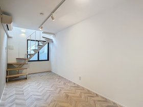 103号室 2
