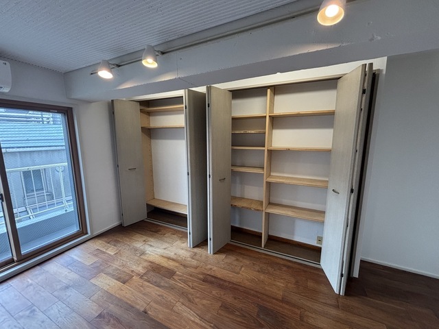 301号室 9