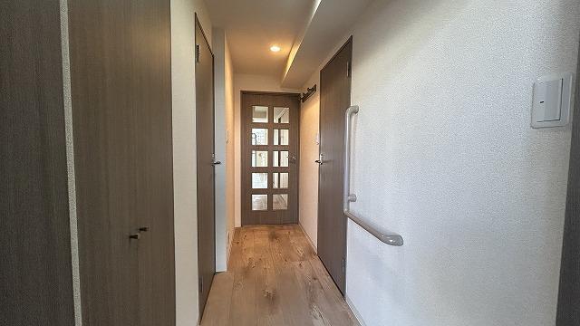 802号室 4