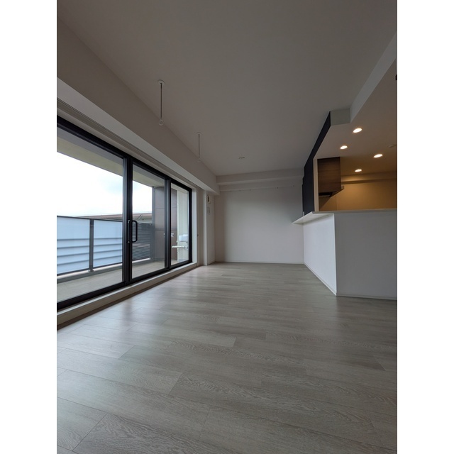 714号室 3
