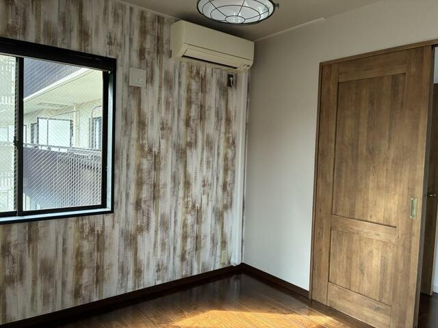 303号室 6