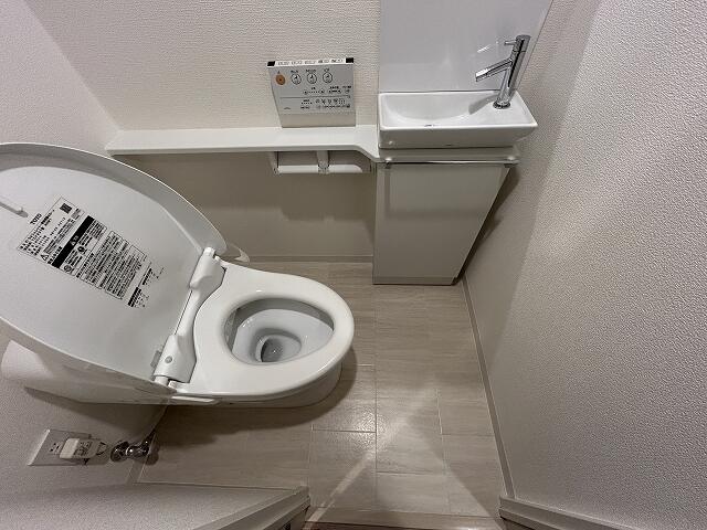204号室 5