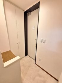 402号室 9